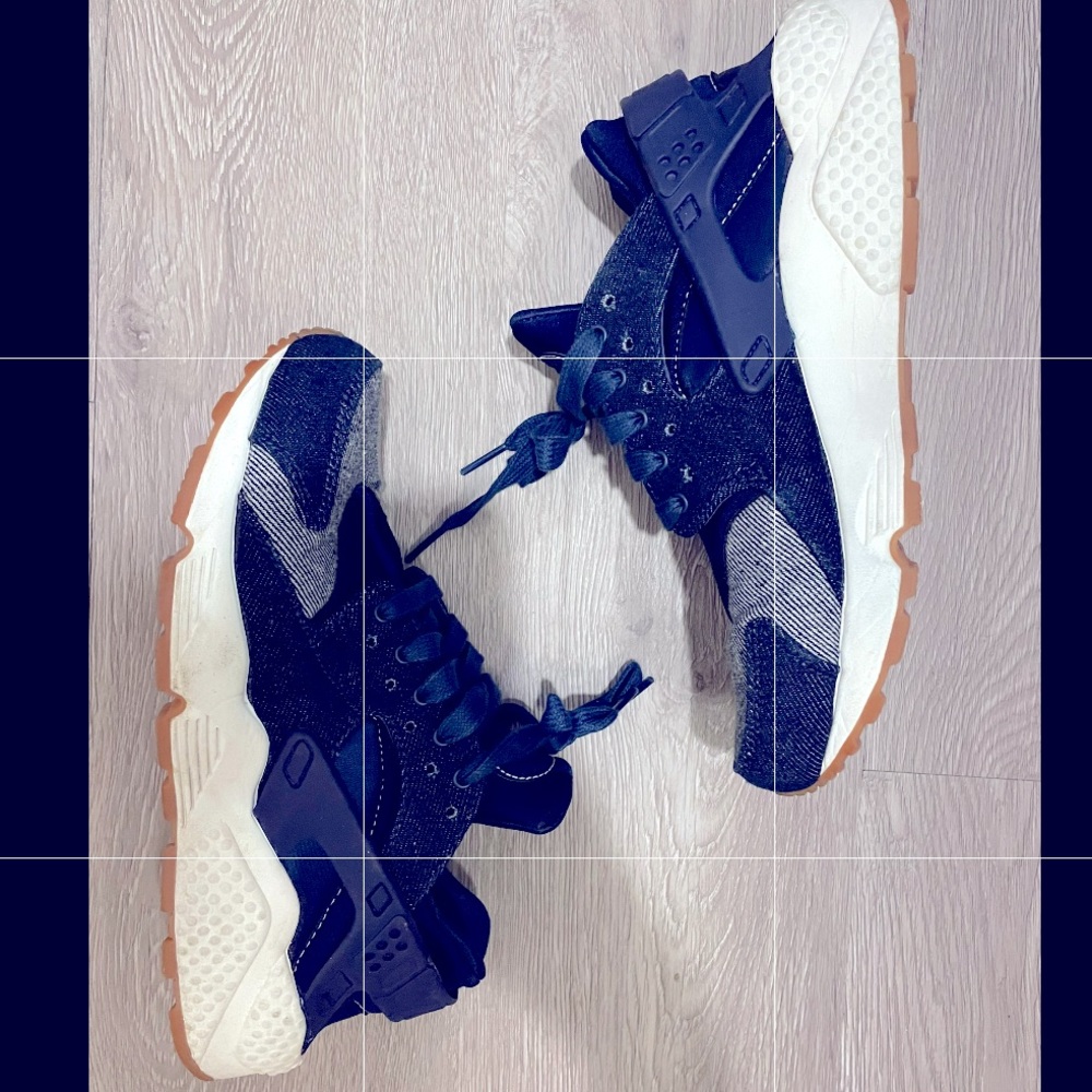 Denim Nike Air Huaraches | Gum Sole | Rare